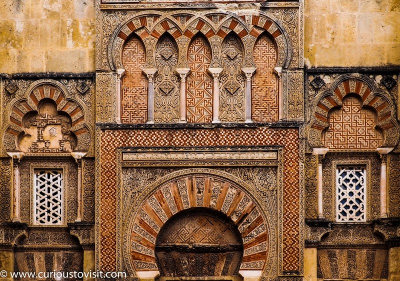 Amazon.co.jp: Moorish Architecture in Andalusia (Big Series